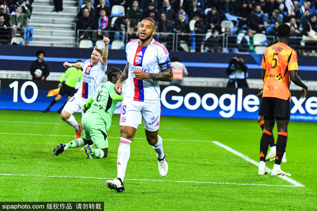 39岁吉鲁再创辉煌！法甲历史上进球年龄最大球员背后的故事与数据解析